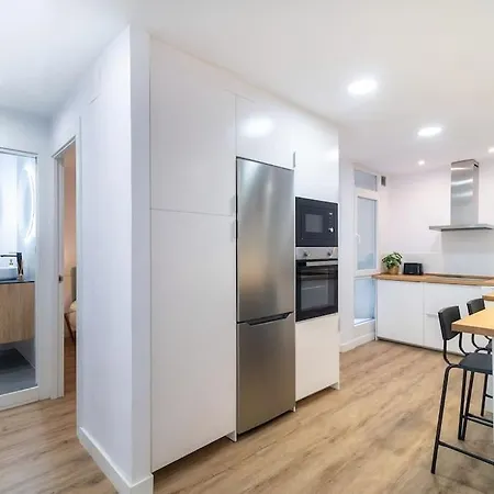 San Lorenzo Playa * 기욘